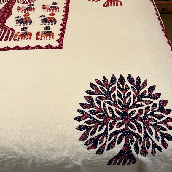 HANDCRAFTED BLOCK PRINT APPLIQUÉ TREE OF LIFE BED COVERLET TEXTILE WALL HANGING - Picture 3 of 16